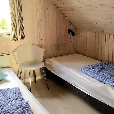 Ferienhaus Peaceful Holiday In Bl Vand Near Sea